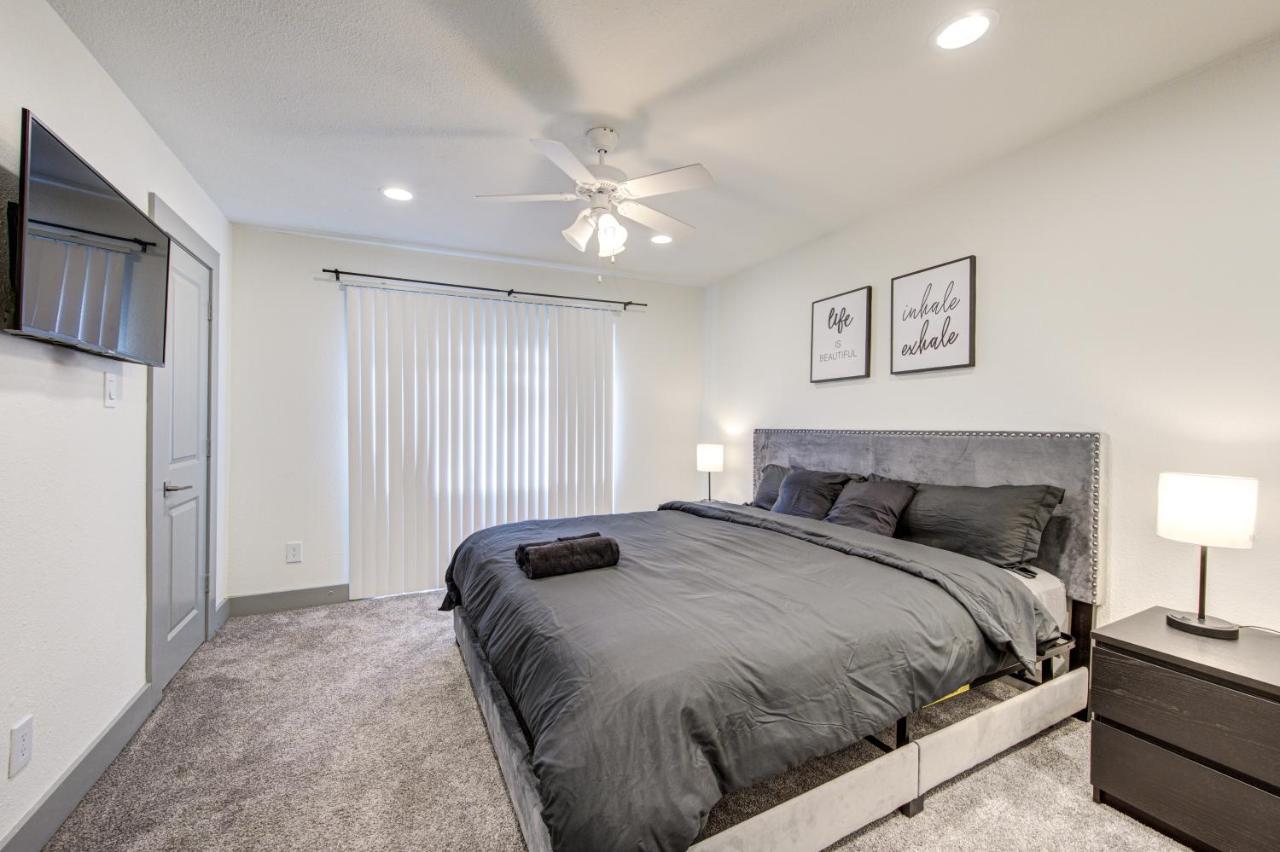 Trendy Midtown Apt, Walk To Shops & Sites, Pets Ok Houston Esterno foto