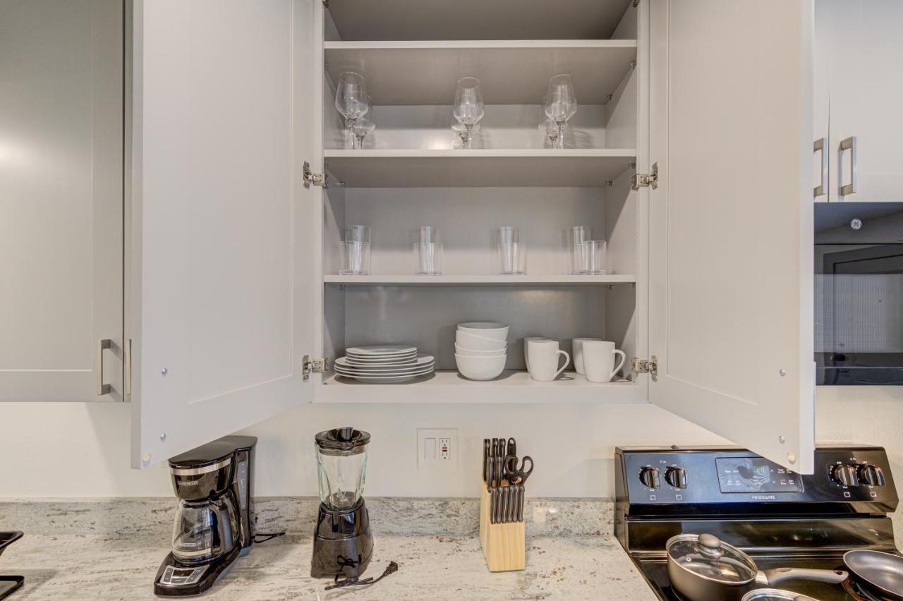 Trendy Midtown Apt, Walk To Shops & Sites, Pets Ok Houston Esterno foto