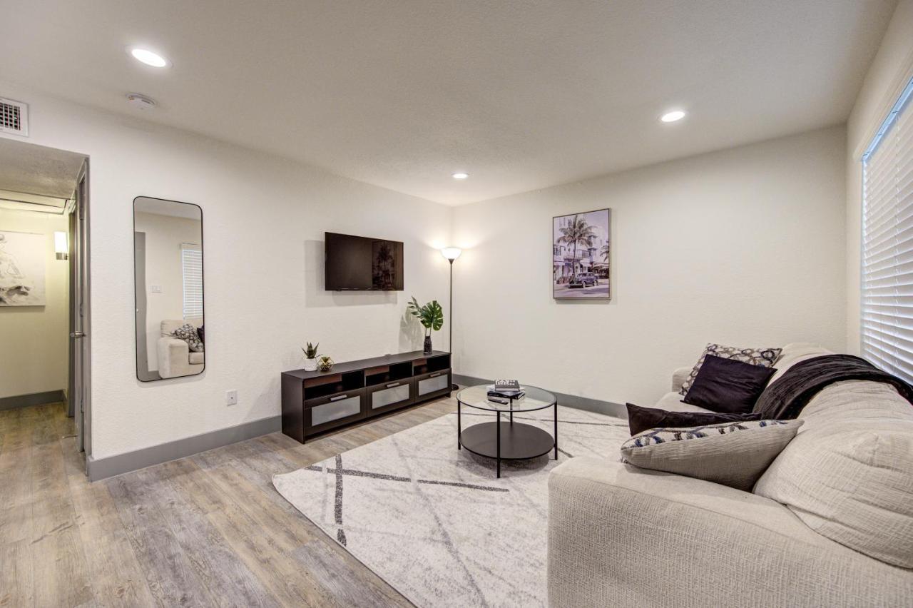 Trendy Midtown Apt, Walk To Shops & Sites, Pets Ok Houston Esterno foto
