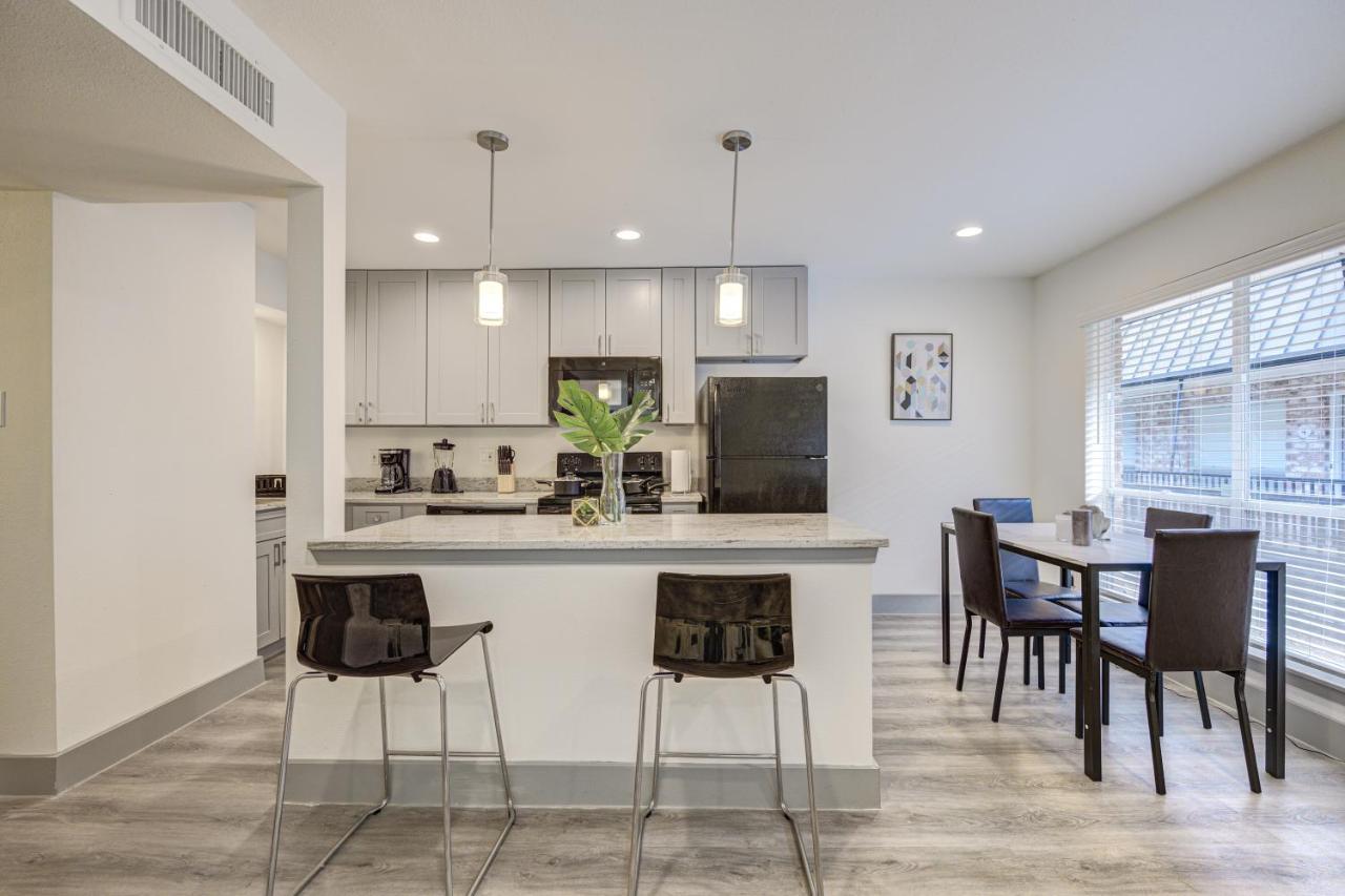 Trendy Midtown Apt, Walk To Shops & Sites, Pets Ok Houston Esterno foto