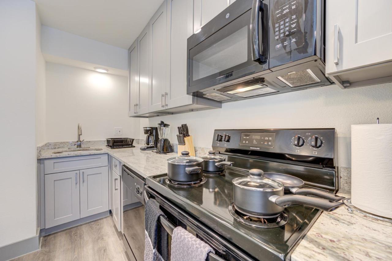 Trendy Midtown Apt, Walk To Shops & Sites, Pets Ok Houston Esterno foto