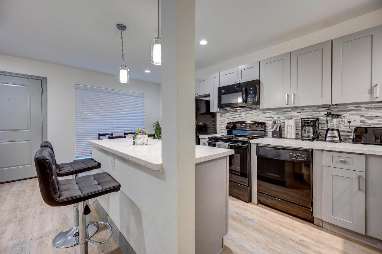 Trendy Midtown Apt, Walk To Shops & Sites, Pets Ok Houston Esterno foto