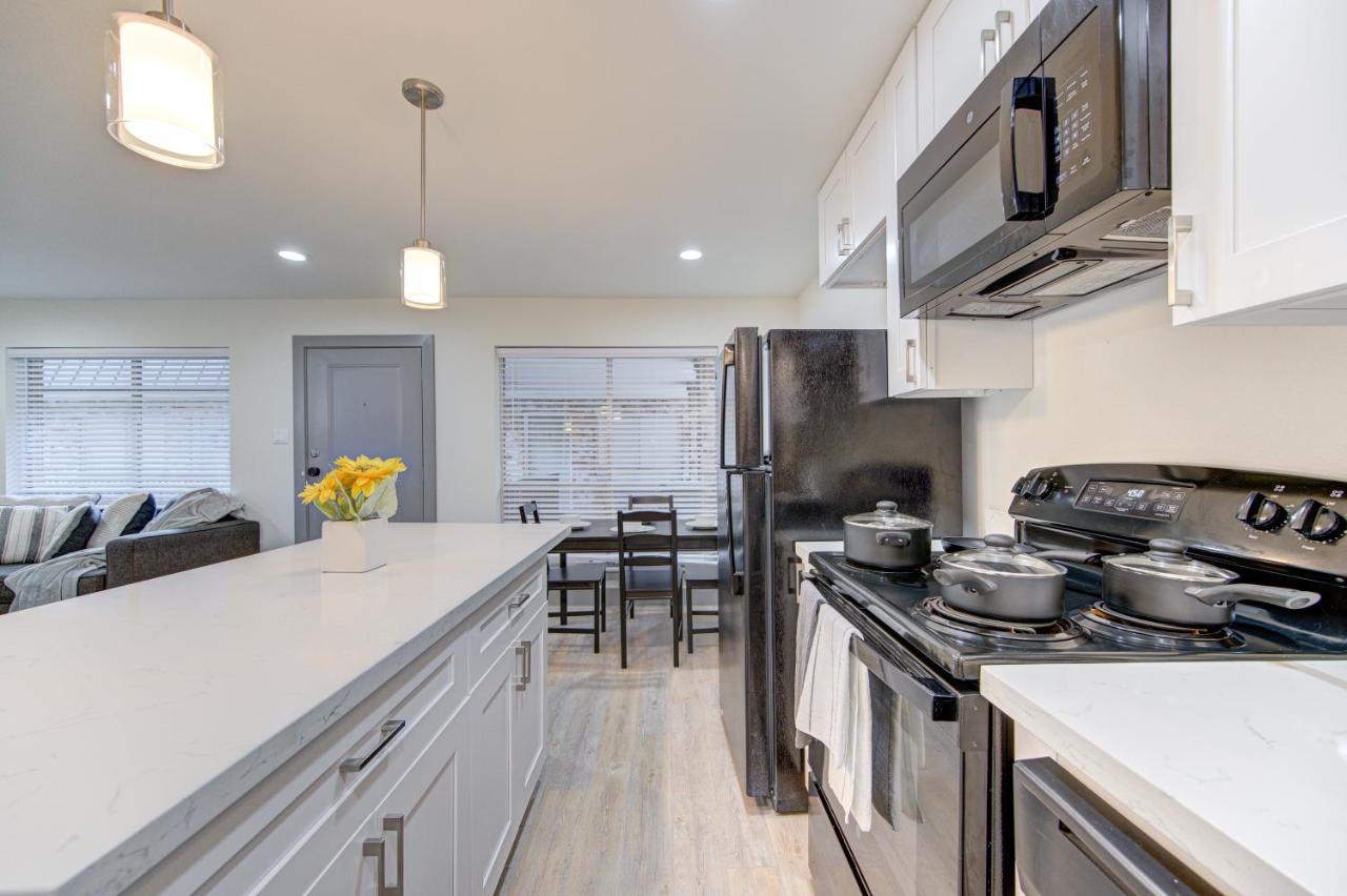 Trendy Midtown Apt, Walk To Shops & Sites, Pets Ok Houston Esterno foto