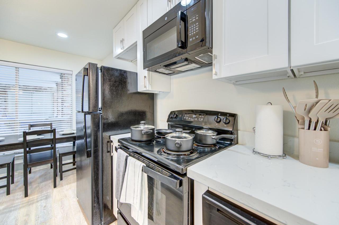 Trendy Midtown Apt, Walk To Shops & Sites, Pets Ok Houston Esterno foto